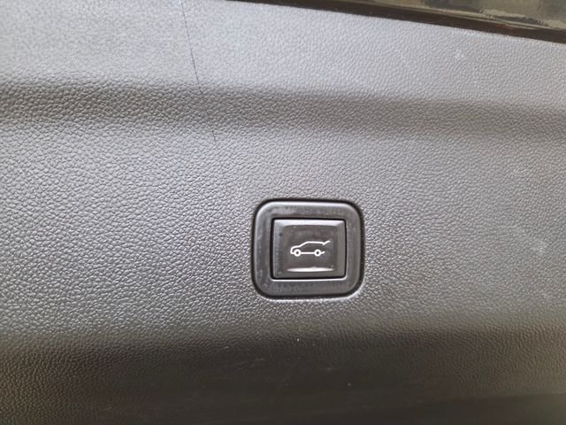 Used 2023 Black GMC Denali image 14