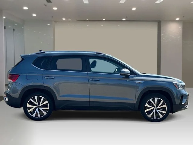 Used 2022 Gray Volkswagen 1.5T SE image 5
