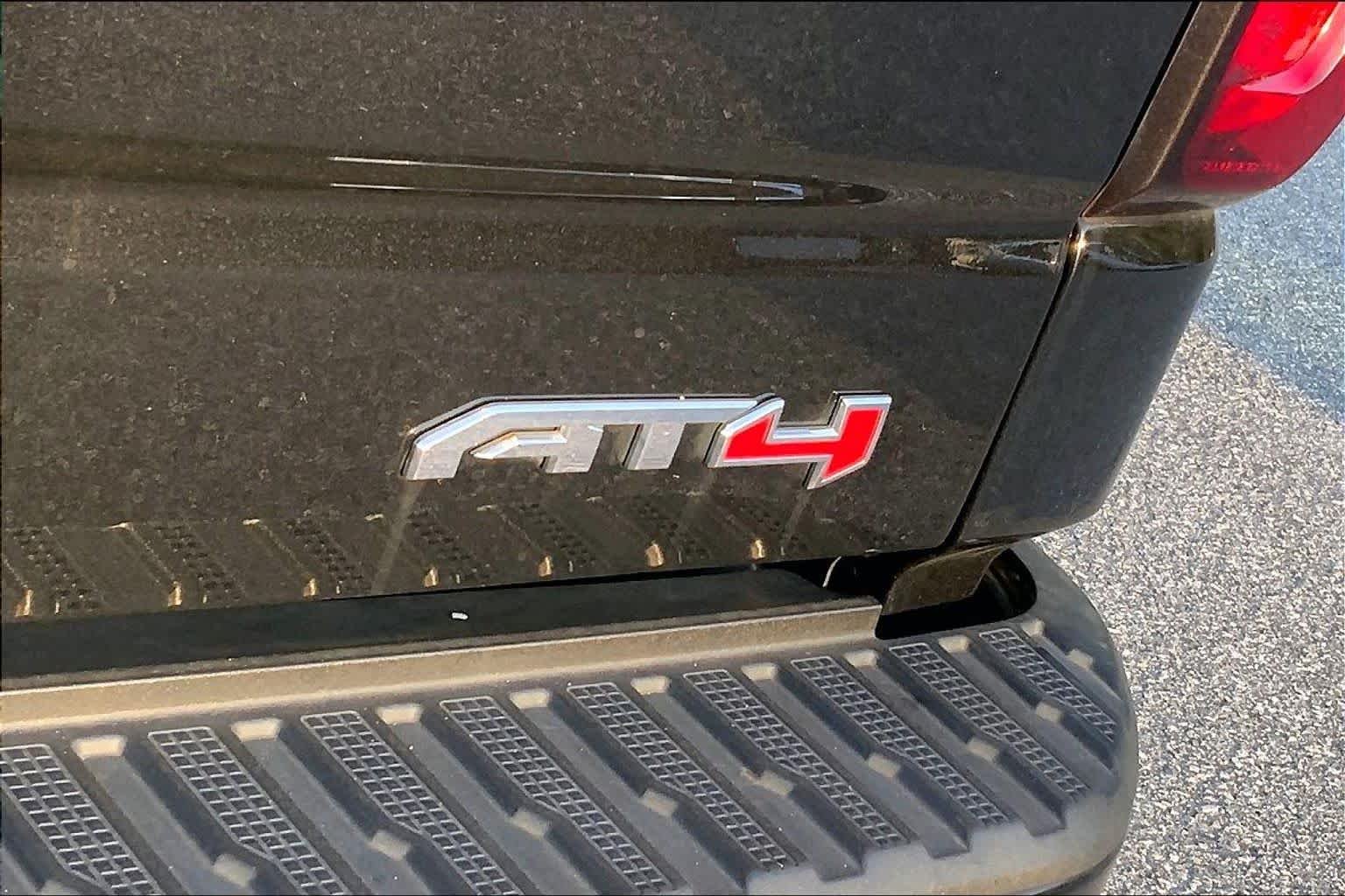 Used 2023 Onyx Black GMC AT4 image 10