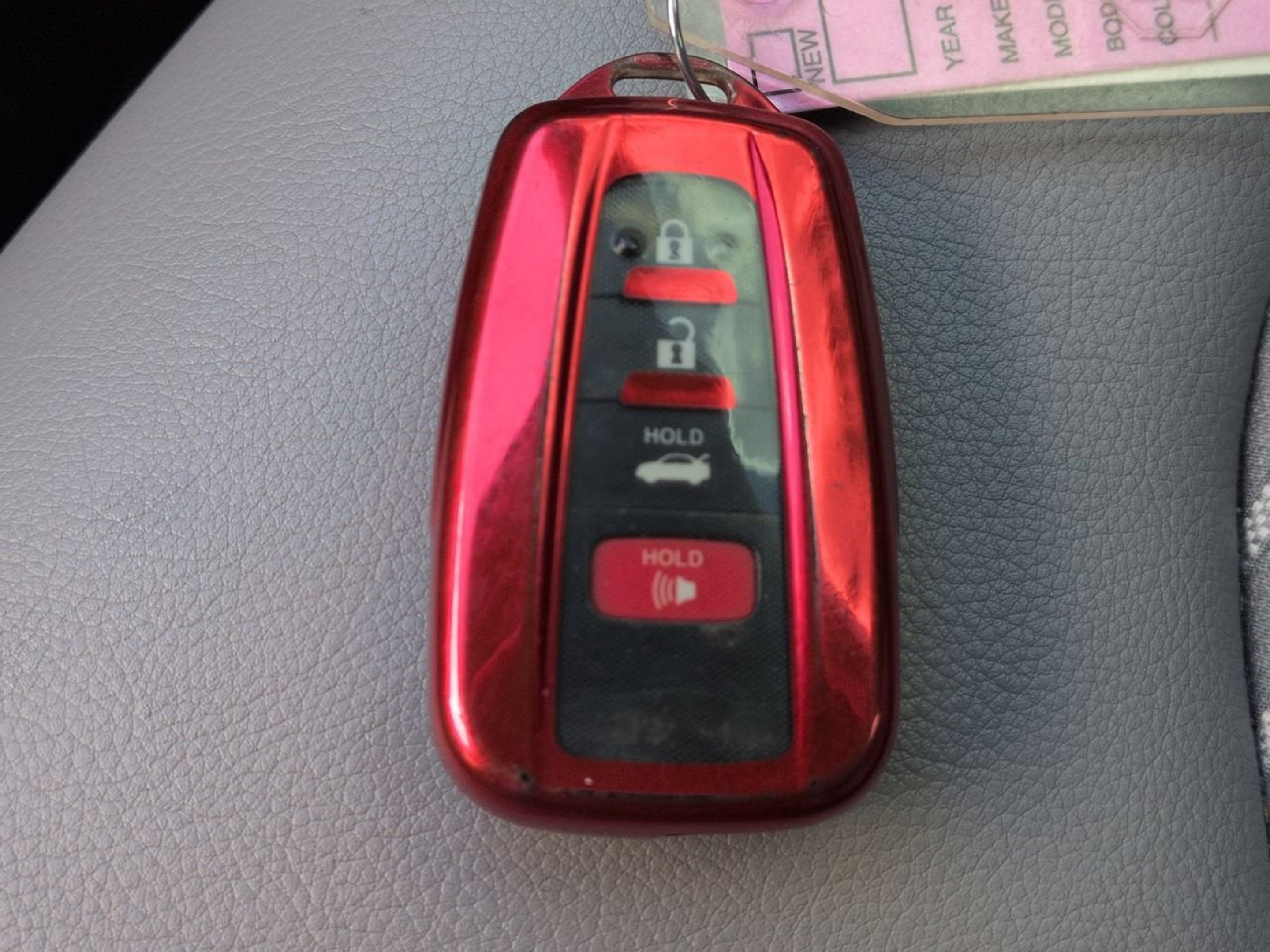Used 2024 Ice Toyota SE image 32