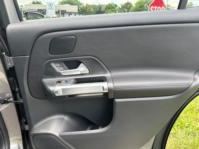 New 2026 Mountain Grey Metallic Mercedes-Benz GLB 250 image 21