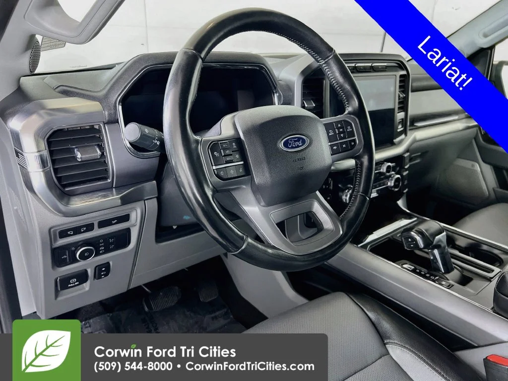 Used 2022 Atlas Blue Metallic Ford Lariat image 3