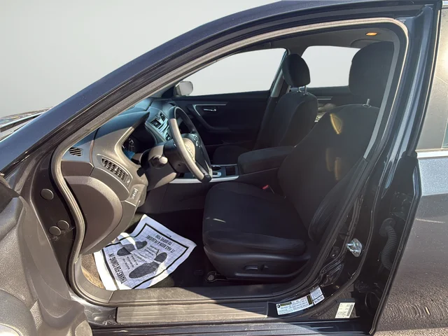 Used 2015 Blue Nissan 2.5 S image 10