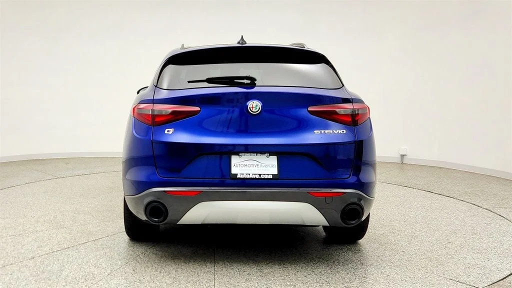 Used 2022 Anodized Blue Metallic Alfa Romeo Ti AWD image 6
