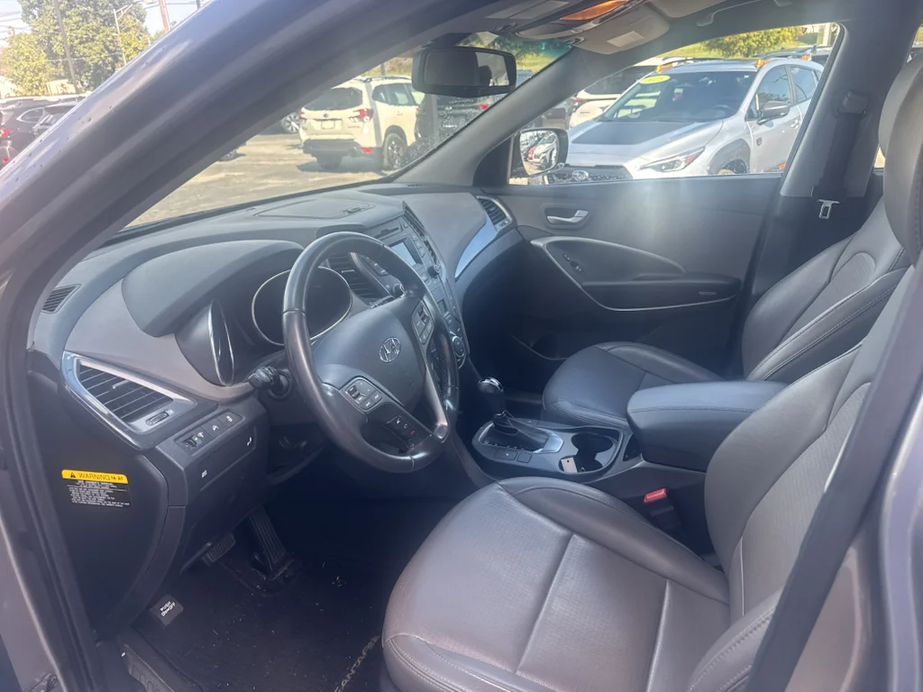 Used 2016 Gray Hyundai FWD 4dr 2.4 image 9