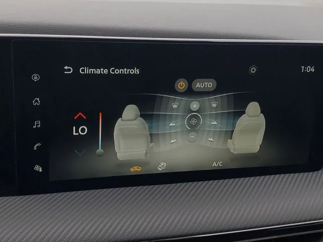 Used 2025 Brown Nissan SR image 28