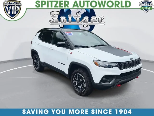 Used 2025 White Jeep Trailhawk image 5