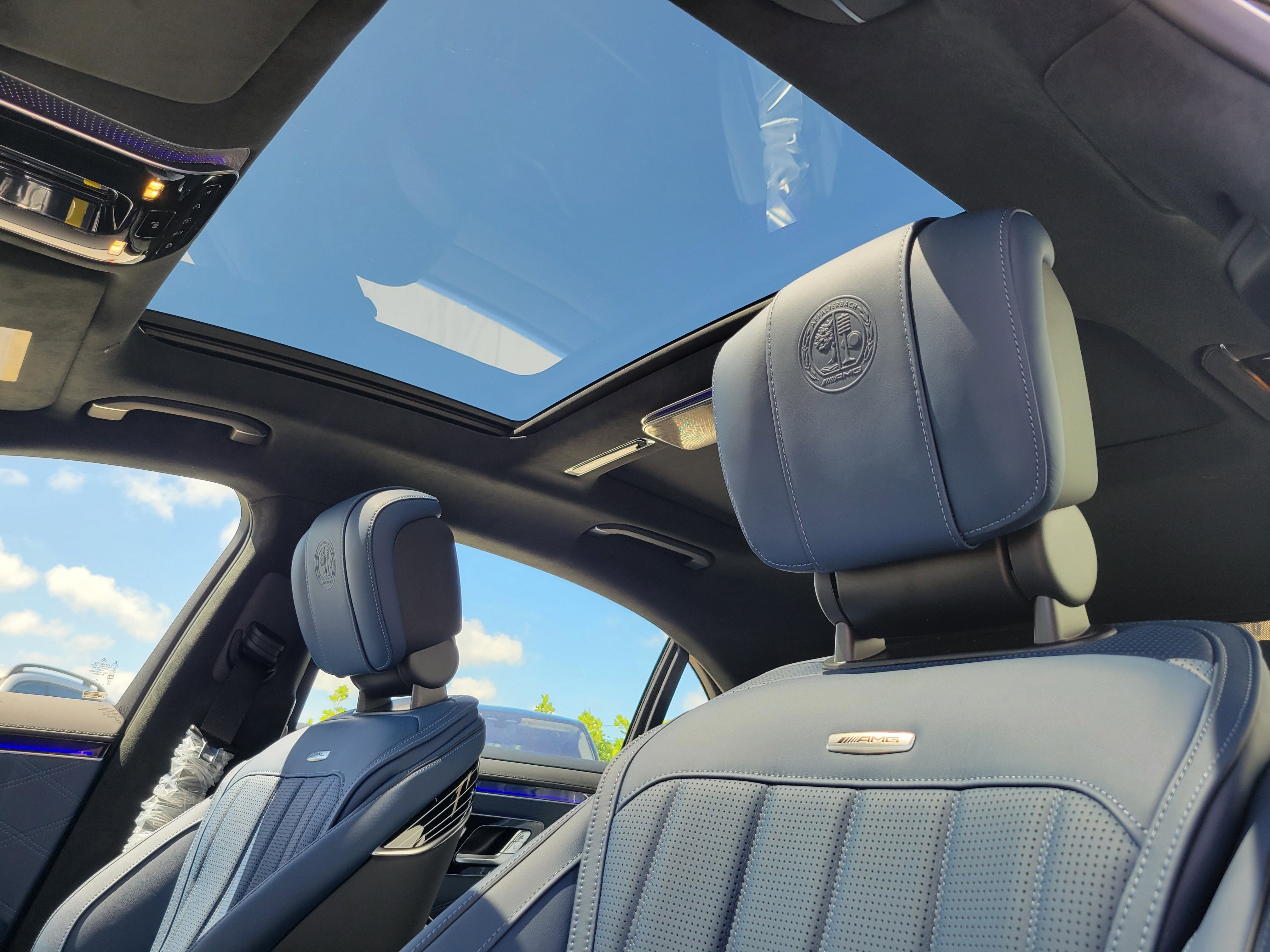 New 2026 MANUFAKTUR Moonlight White Metallic Mercedes-Benz AMG® S 63 E 4MATIC® Sedan image 56