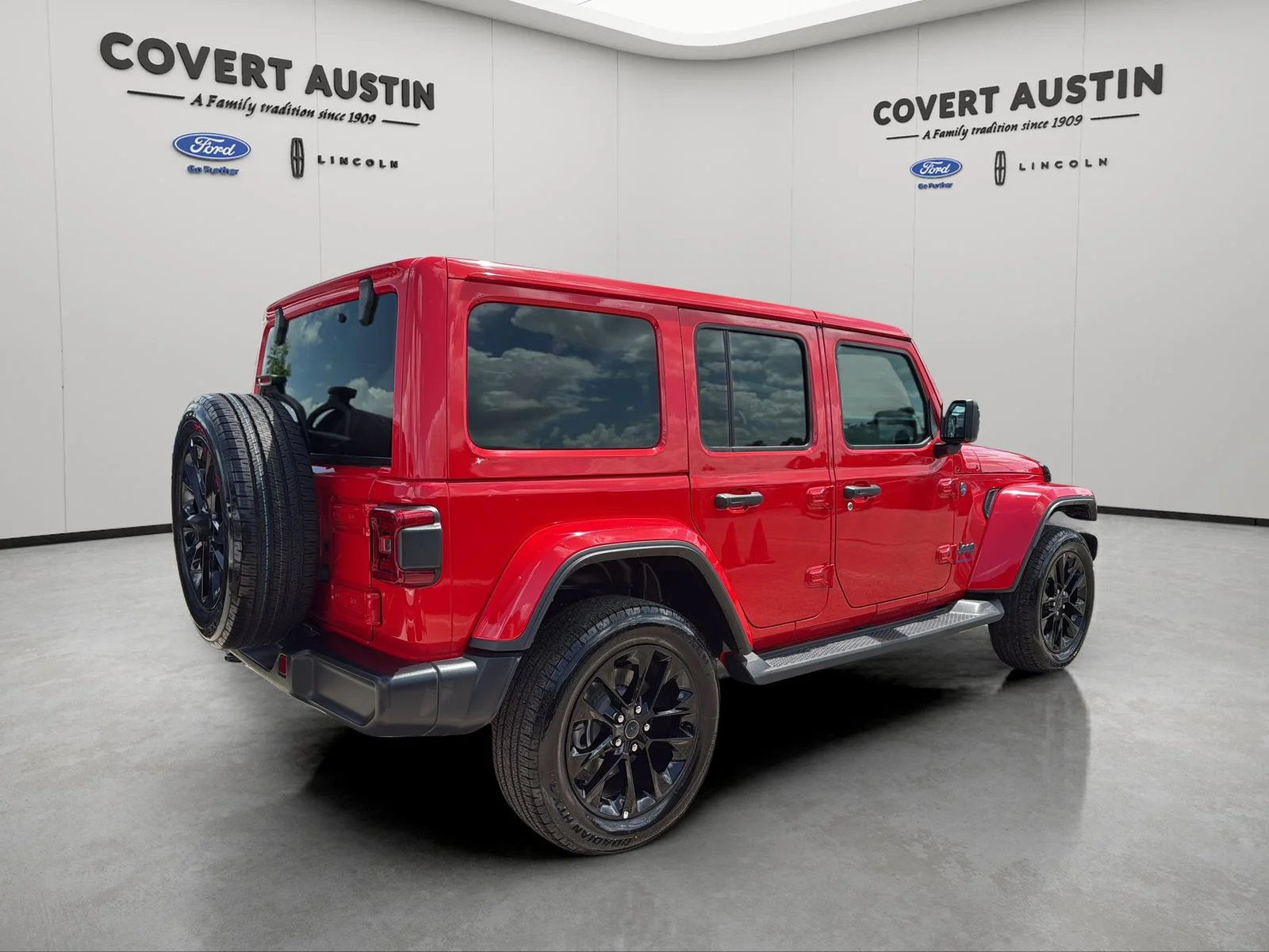 Used 2025 Red Jeep Sahara 4xe image 5