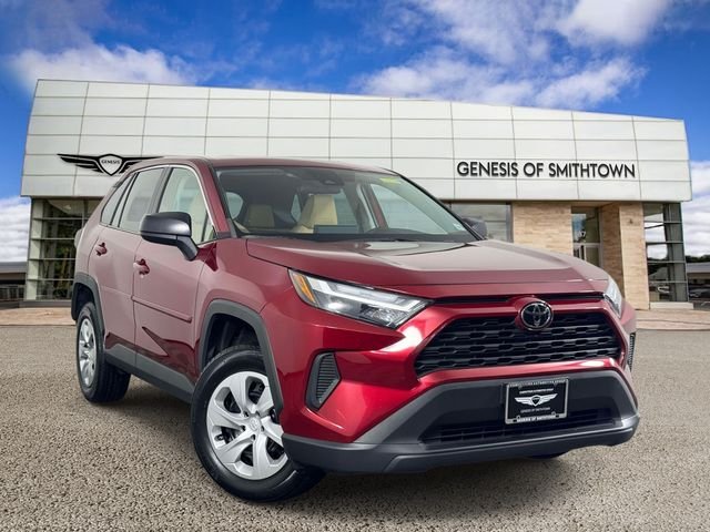 2023 Toyota RAV4 LE AWD's photo