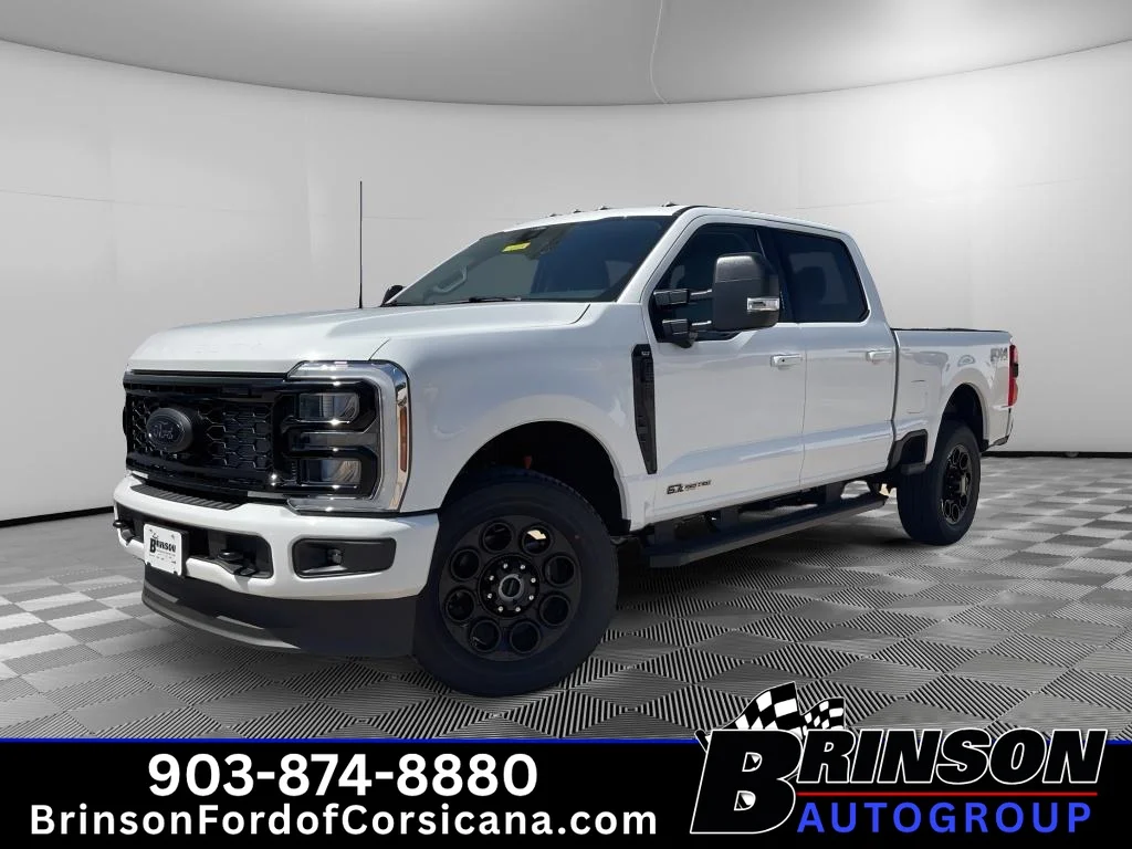 New 2026 Oxford White Ford F-250® XLT image 1