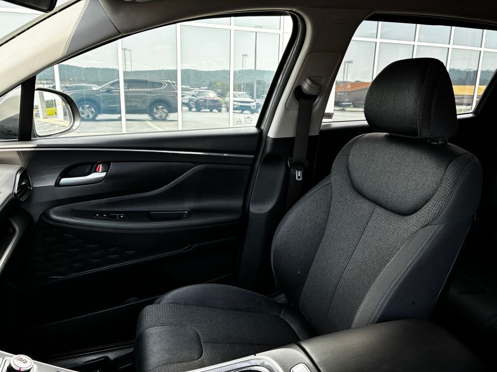 Used 2023 Gray Hyundai SE image 19