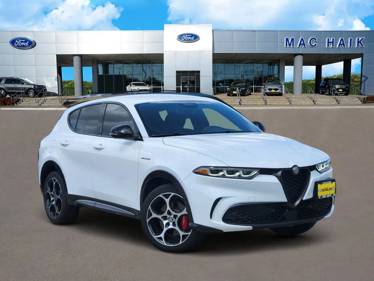 Used 2024 White Alfa Romeo Veloce image 1