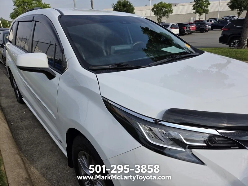 Used 2021 Super White TOYOTA LE image 3