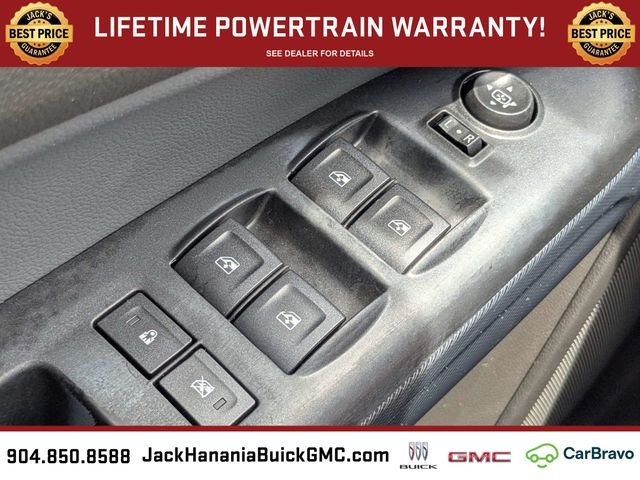 Used 2016 Red Chevrolet Z71 image 24