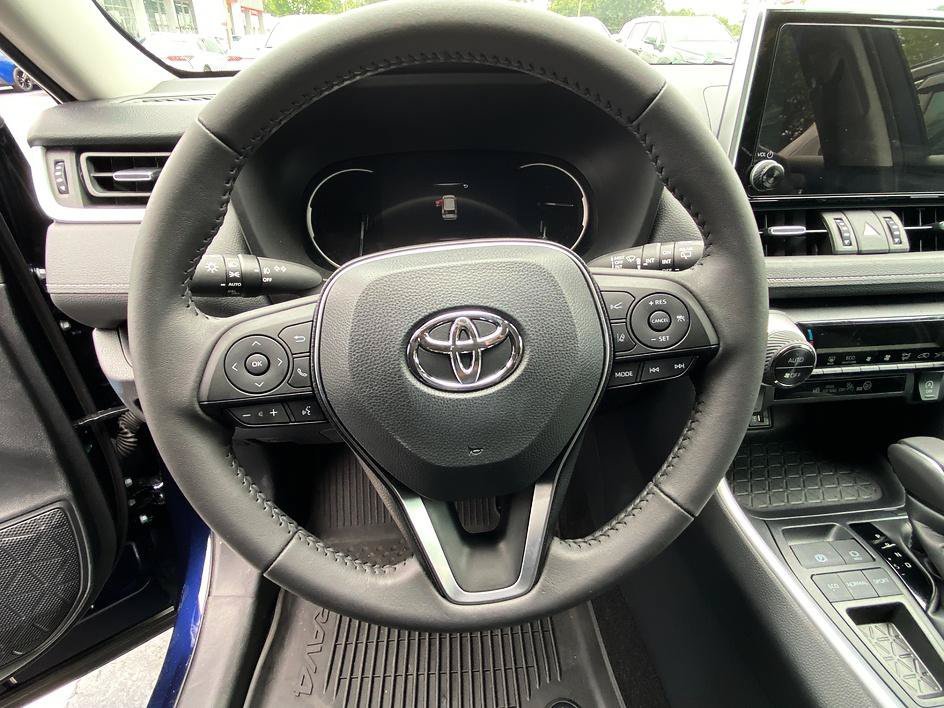 Used 2025 Blueprint Toyota XLE Premium image 14