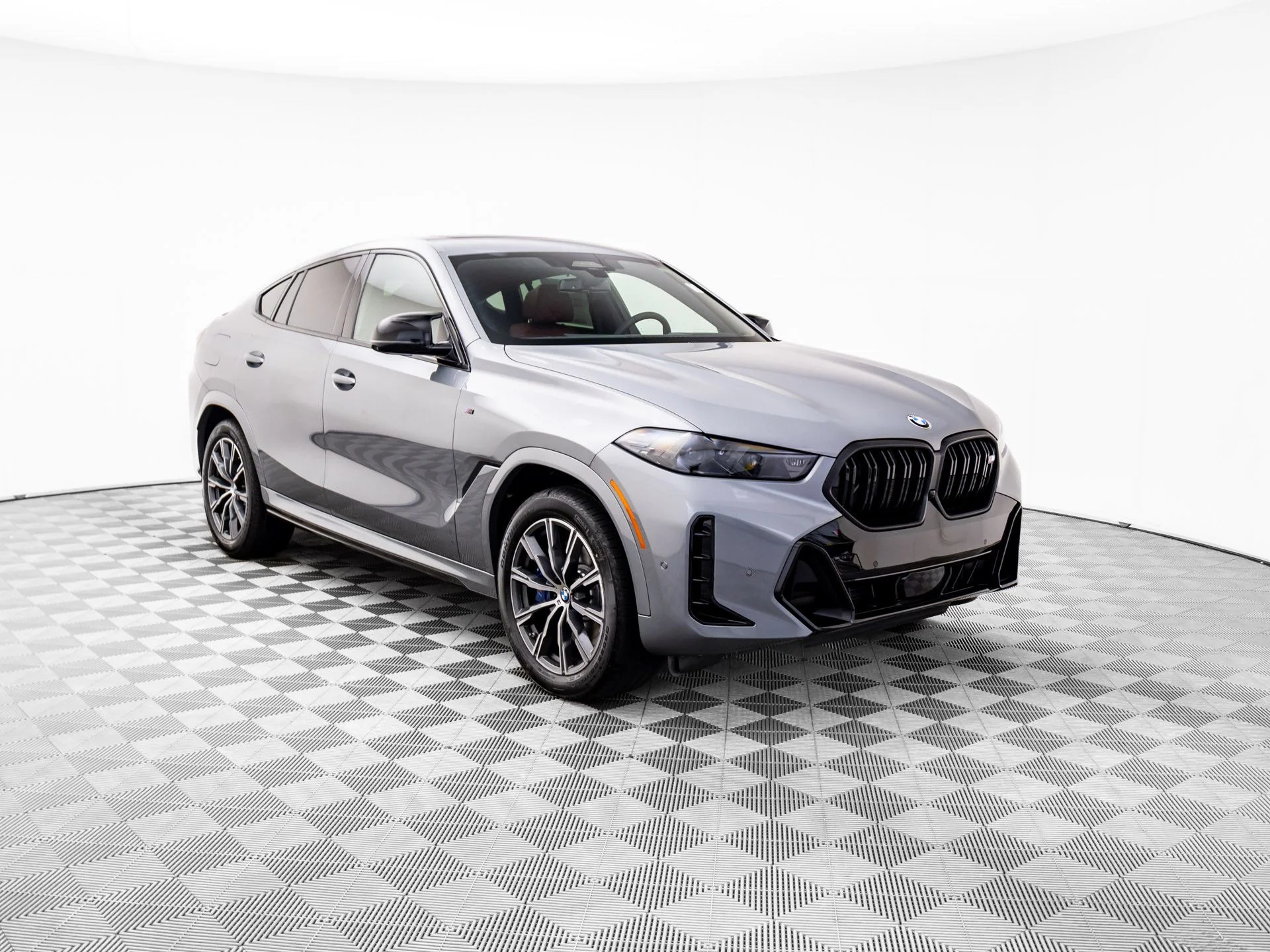 New 2026 Gray BMW M60i image 7