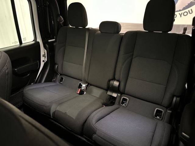 Used 2022 White Jeep Sport image 25