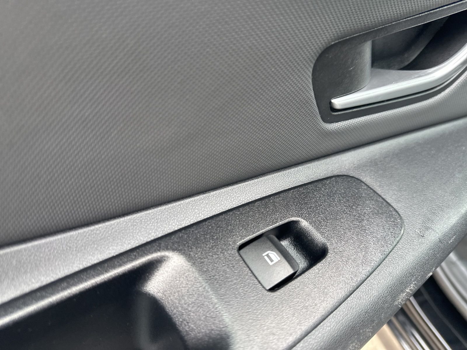Certified Used 2023 Black Hyundai SEL image 18