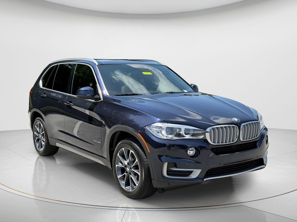 Used 2018 Blue BMW xDrive35i image 3