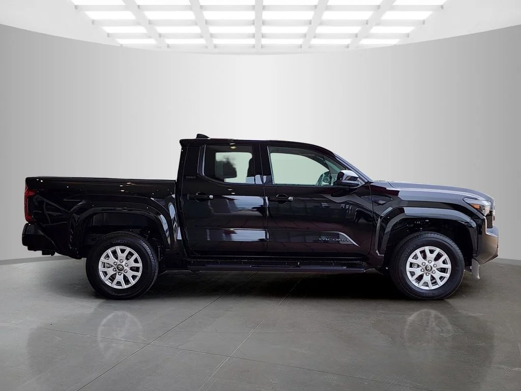 Used 2025 Black Toyota SR5 image 3