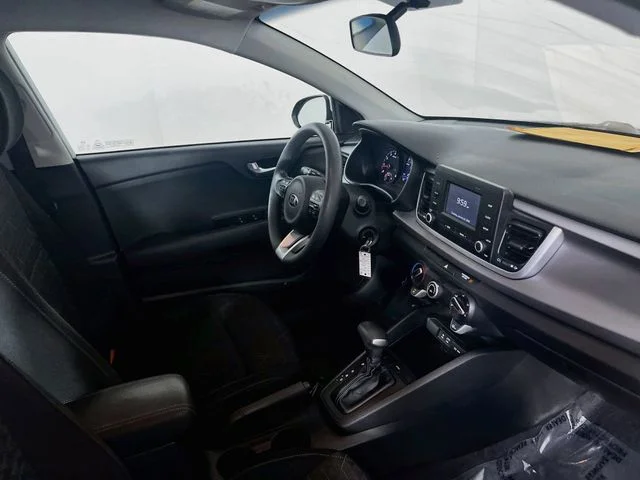 Used 2018 Silky Silver Kia S image 9