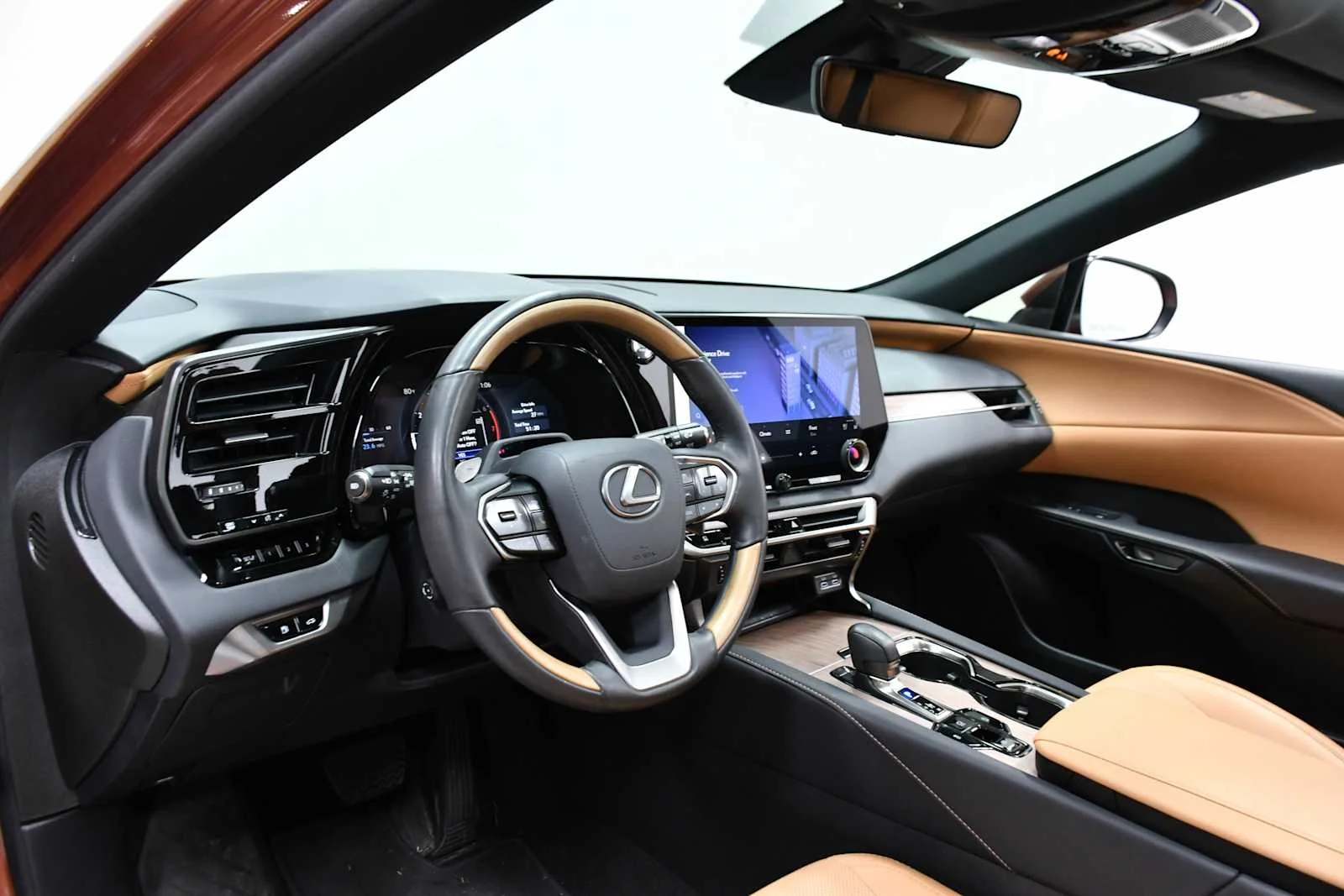 Certified Used 2025 COPPER CREST Lexus Premium image 16