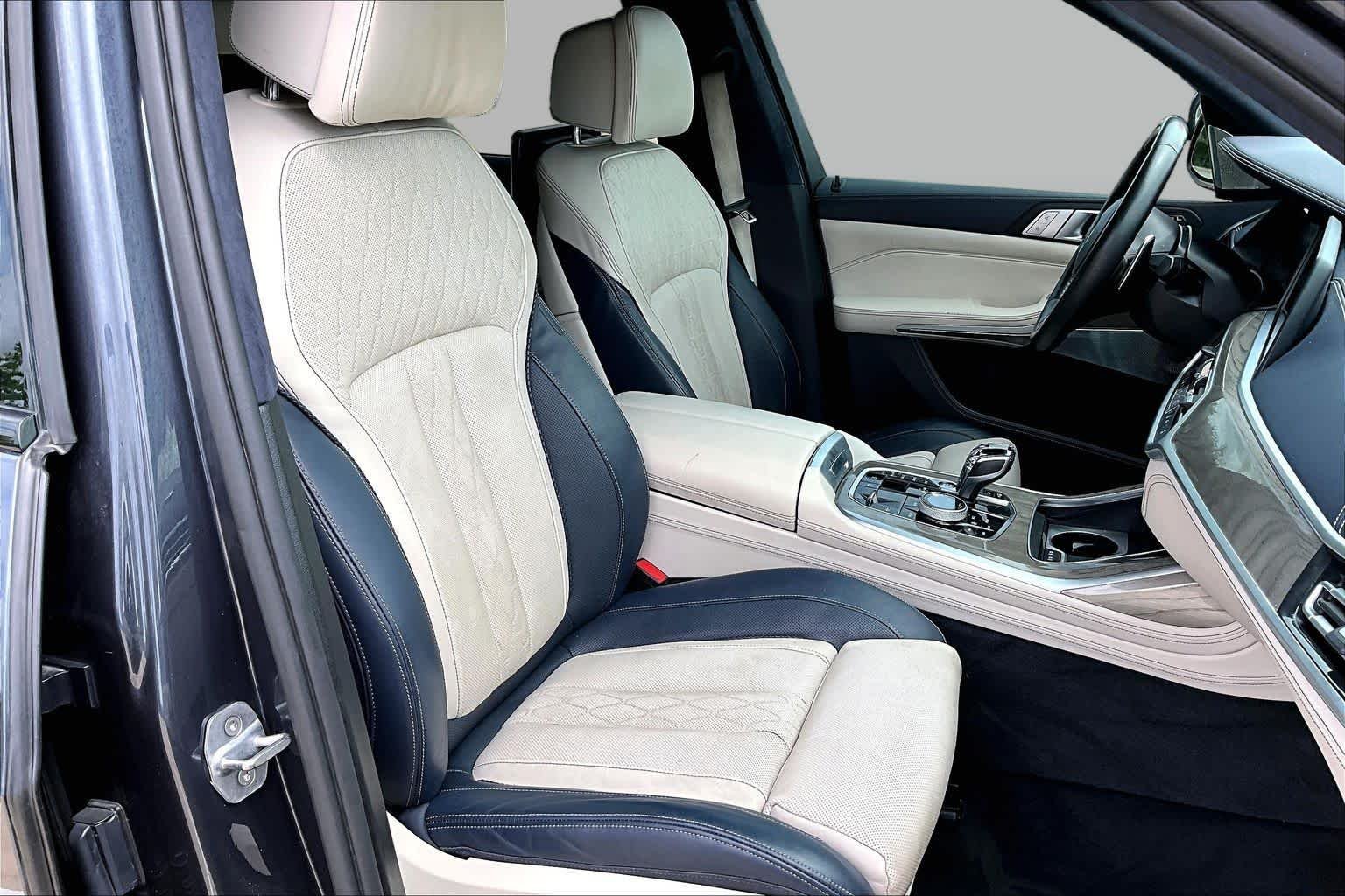 Used 2019 Arctic Gray Metallic BMW xDrive50i image 9