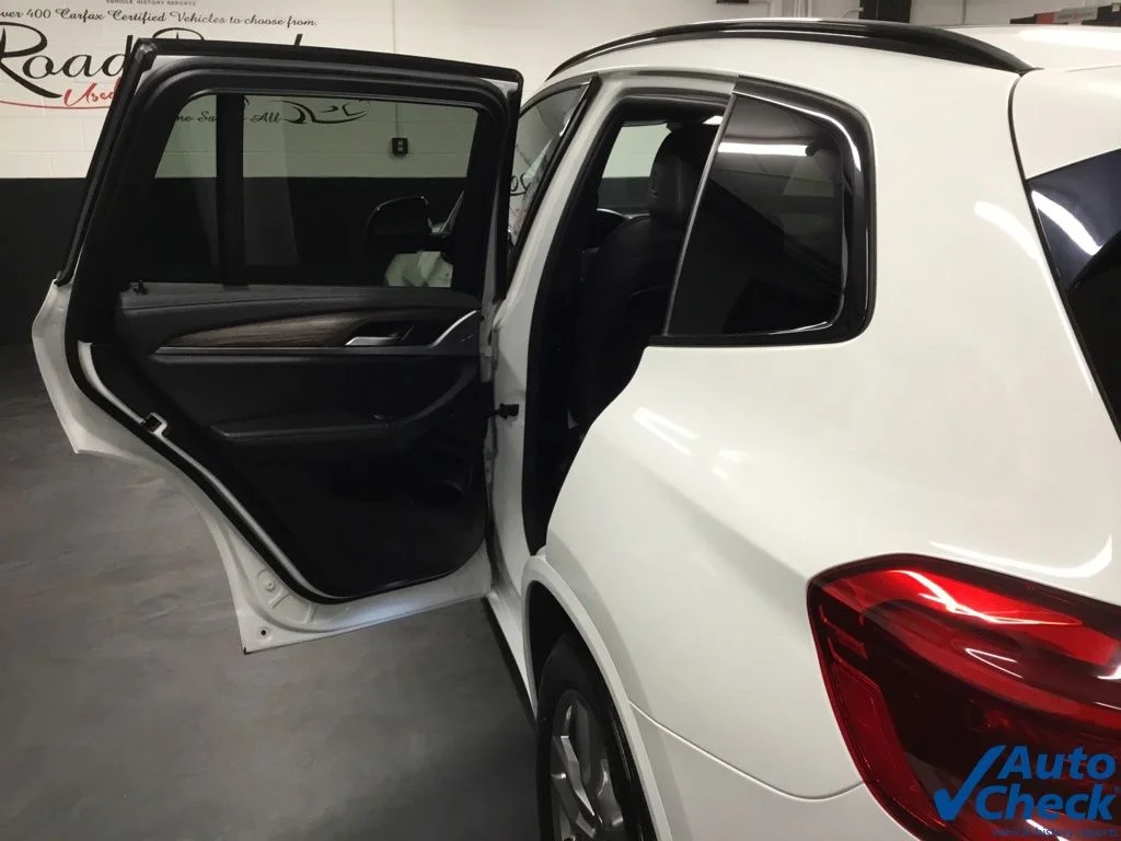 Used 2020 White BMW xDrive30i image 28