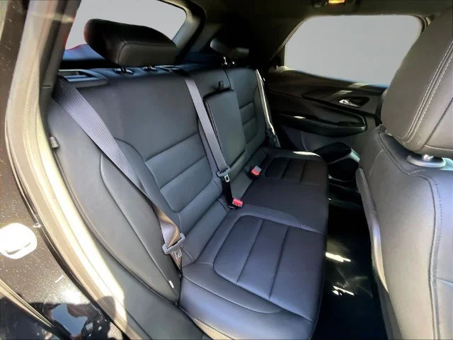 New 2026 Mosaic Black Metallic Chevrolet ACTIV image 10