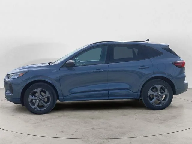 2024 Ford Escape ST-Line AWD's photo