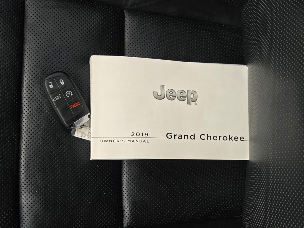 Used 2019 Black Jeep Limited image 10