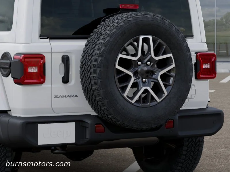 New 2026 Bright White Clear-Coat Exterior Paint Jeep Sahara 4-Door image 13
