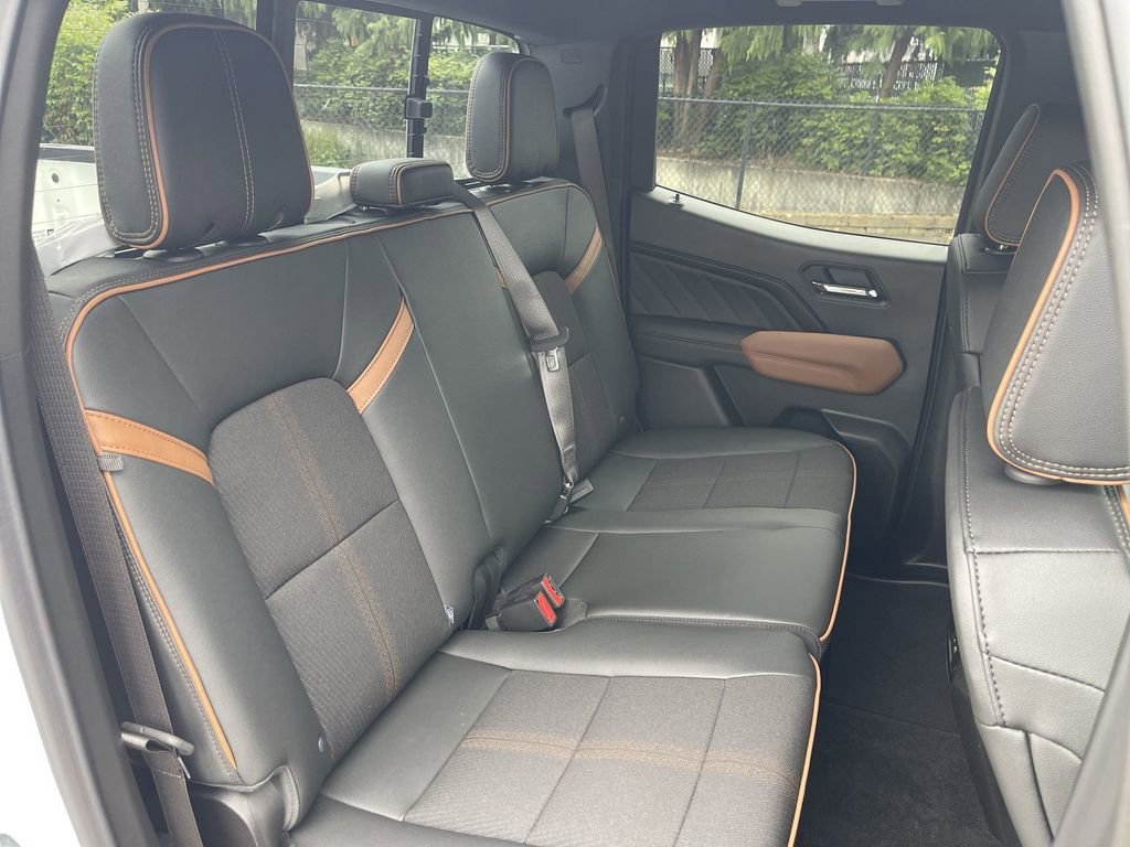 2025 GMC Canyon AT4 - Photo 26