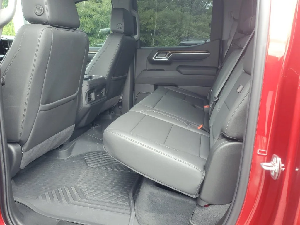 Used 2025 Red Chevrolet LT Trail Boss image 16