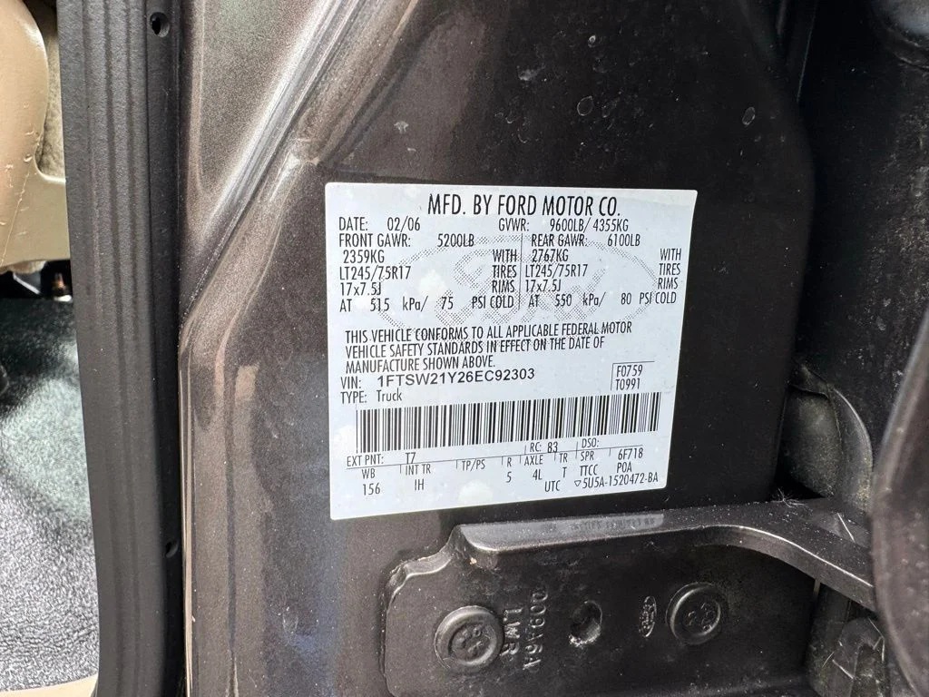 Used 2006 Gray Ford XL image 25