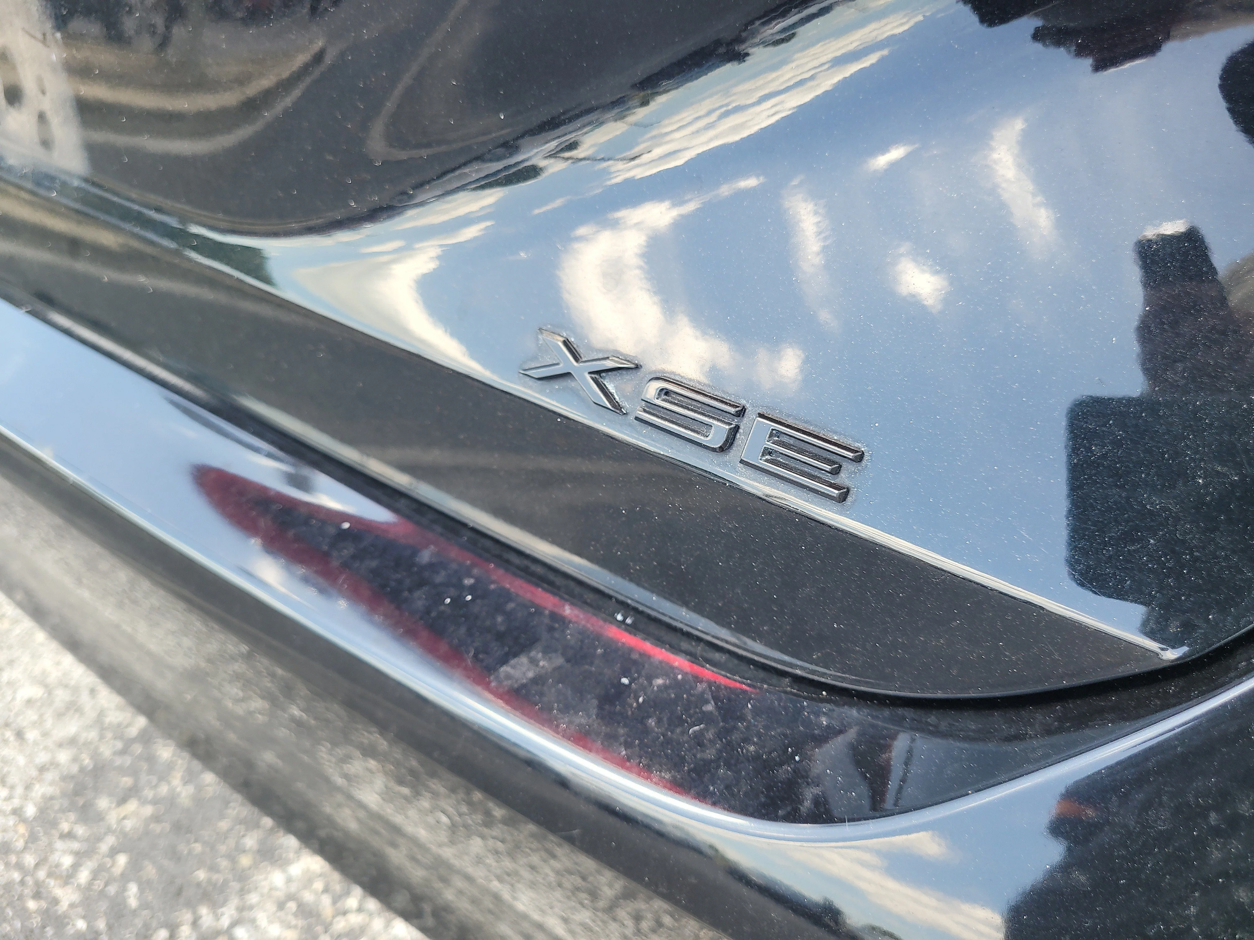 Used 2019 Midnight Black Metallic Toyota XLE image 10