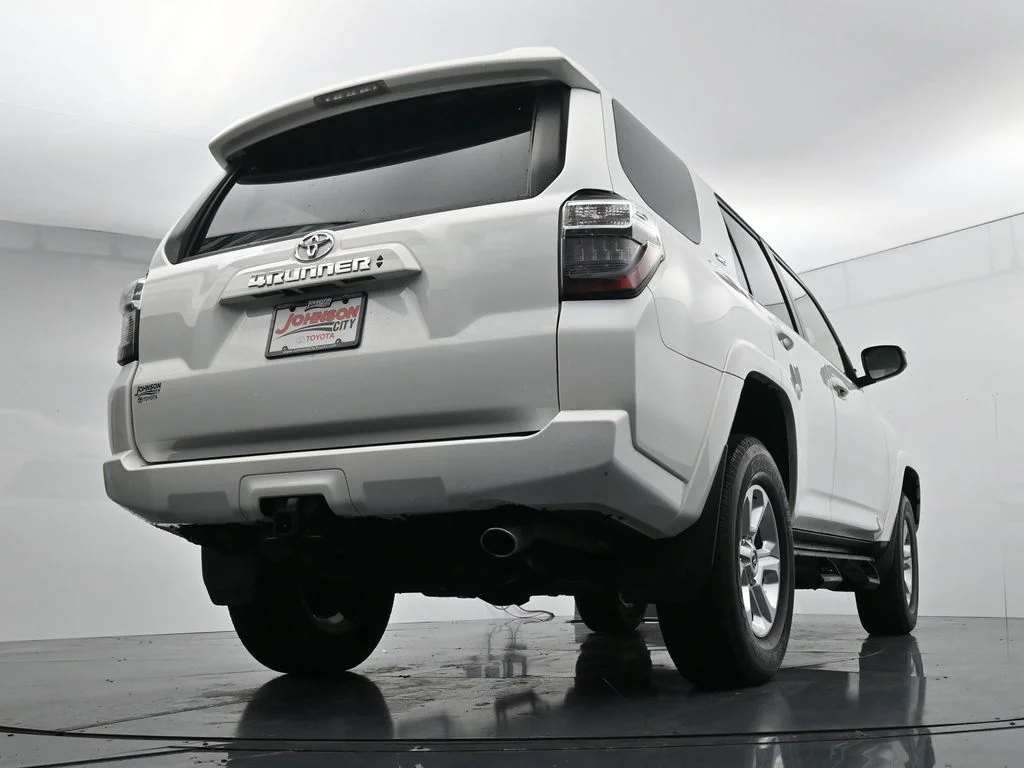 Used 2023 White Toyota SR5 image 32