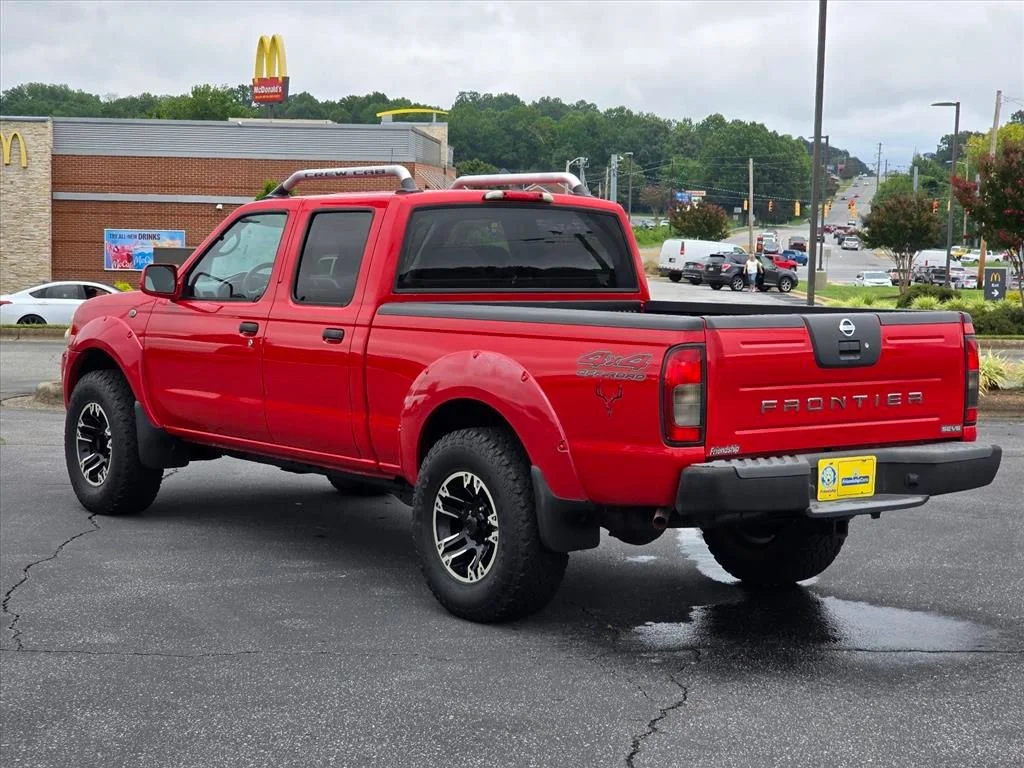 Used 2002 Red Nissan  image 24