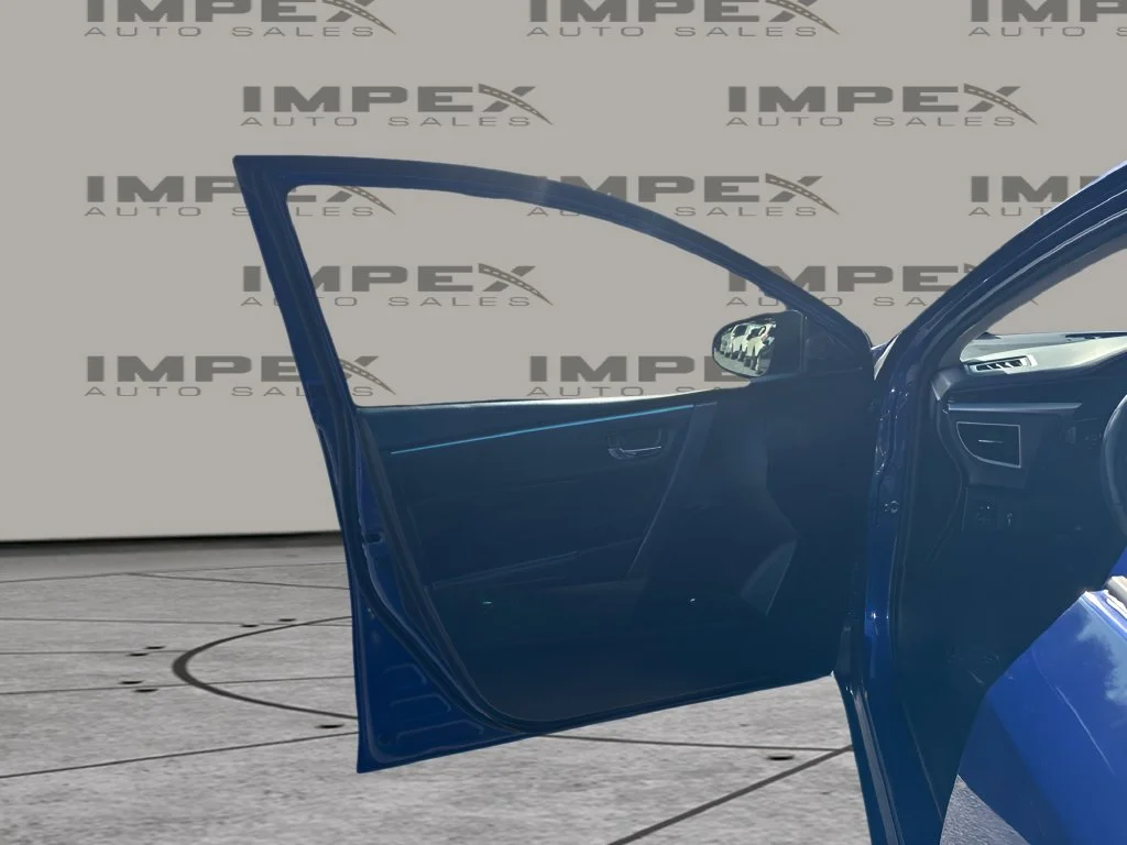 Used 2015 Blue Toyota S image 22