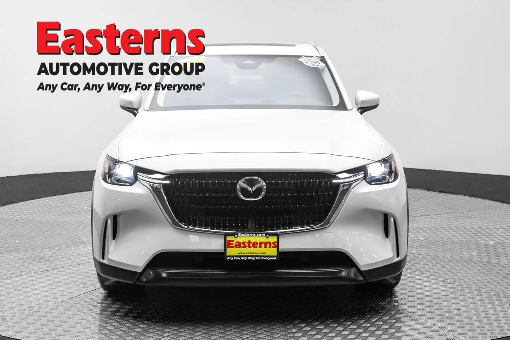 Used 2024 White Mazda Preferred image 2
