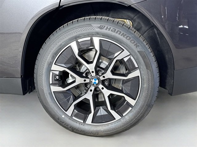 Used 2026 Dark Graphite Metallic BMW 30 xDrive image 32