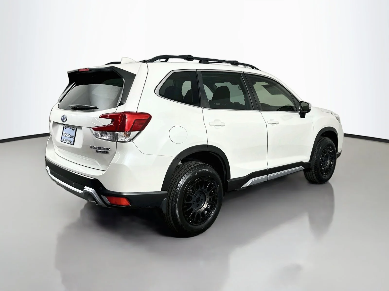 Used 2021 Crystal White Pearl Subaru Touring image 7