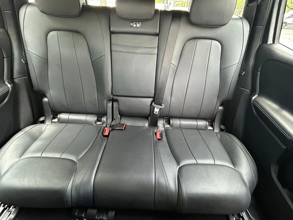 Used 2022  Mercedes-Benz GLB 250 image 13