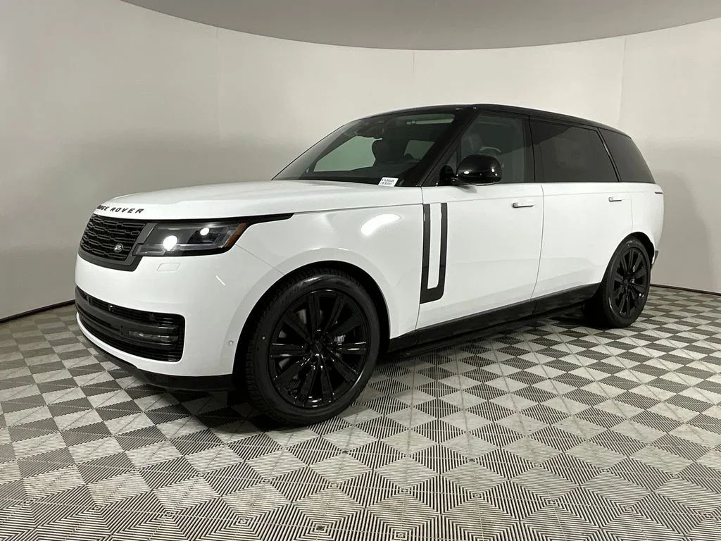 2026 Land Rover Range Rover 3.0 SE LWB 7's photo