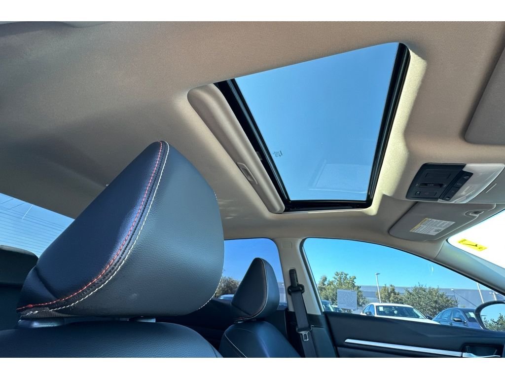 Used 2023 Pearl White Tricoat Nissan 2.5 SR image 19