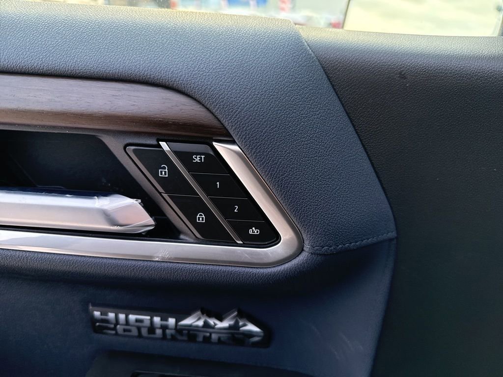 2026 Chevrolet Silverado 1500 High Country - Photo 19