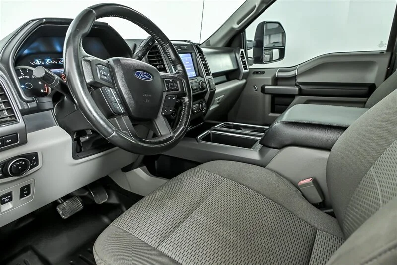 Used 2019  Ford XLT image 13