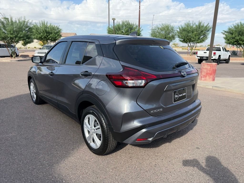 Used 2024 Gray Nissan S image 8