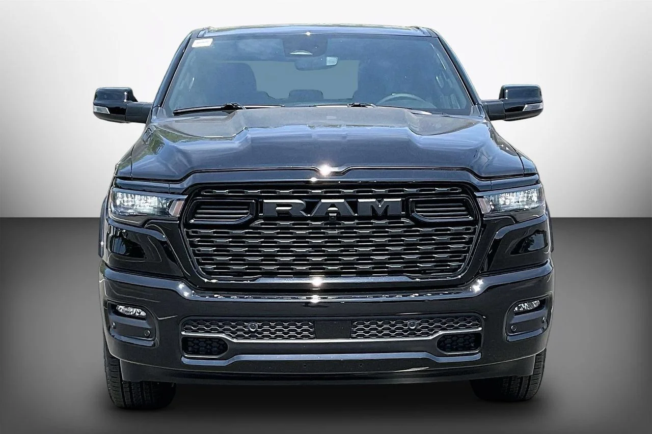 New 2026 Diamond Black Crystal Pearlcoat RAM Big Horn/Lone Star image 3